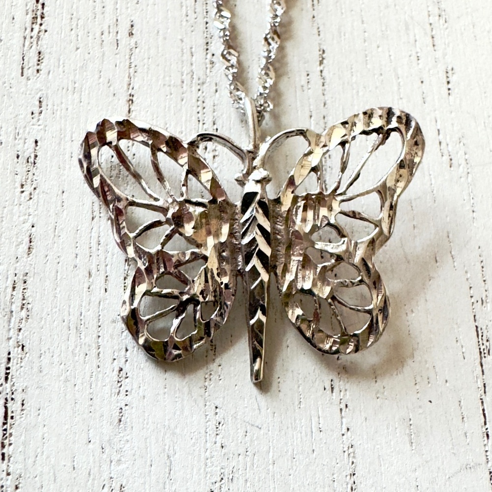 Vintage Sterling Silver Filigree Butterfly Pendant Necklace